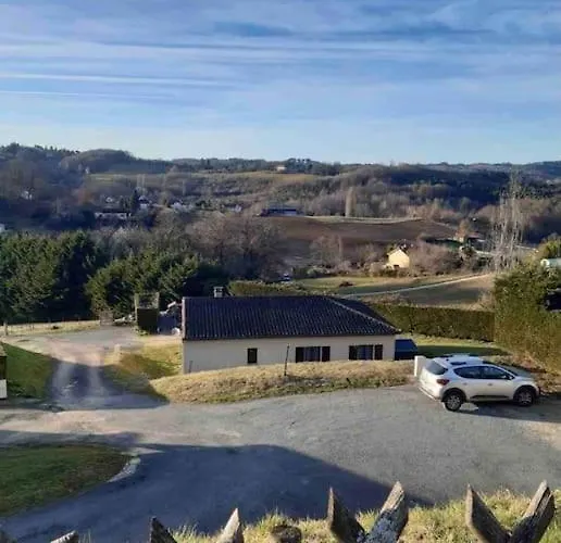 펜션 Villa*piscine*proche Sarlat Proissans